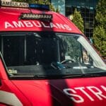 Ambulans straży pożarnej w centrum Wrocław